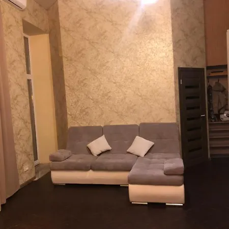 On Arnautskaya 32 * Odesa